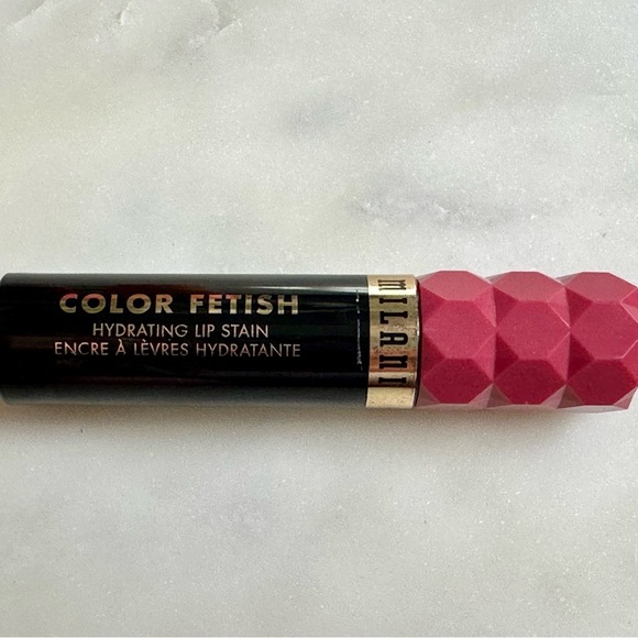 Summer Essentials Beauty Sample Bundle - Picture 4 of 7